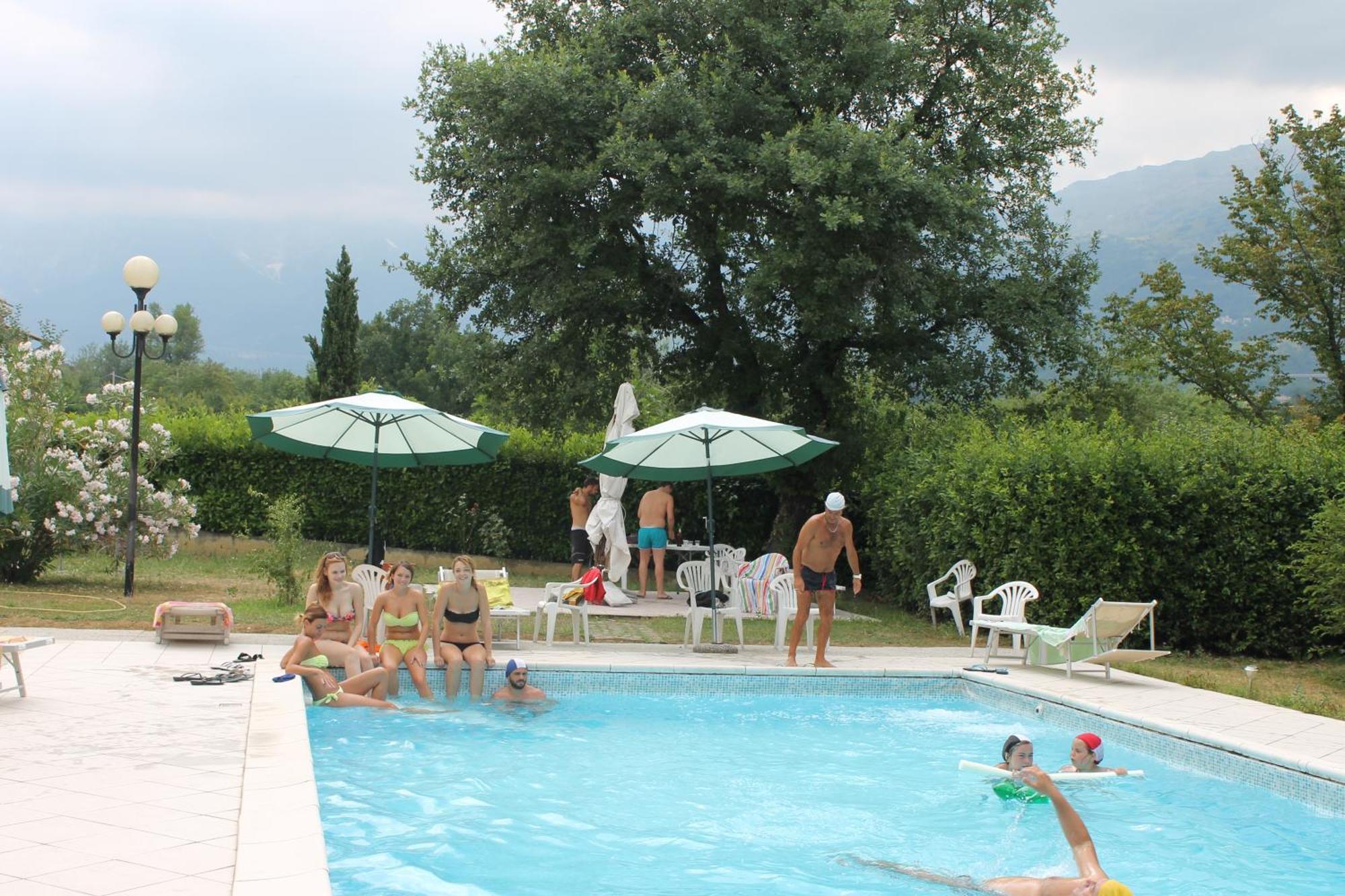 Residence La Piscina Isola del Gran Sasso dʼItalia Exteriör bild