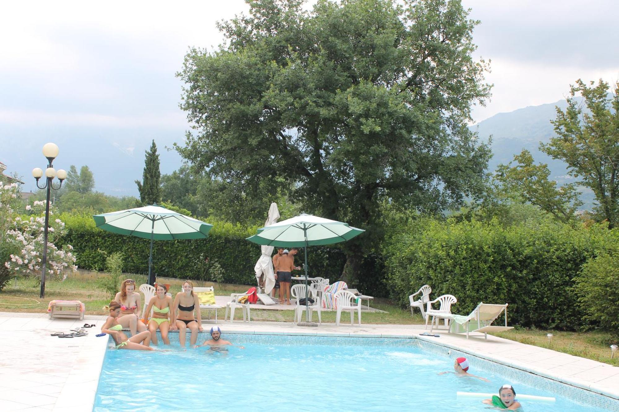 Residence La Piscina Isola del Gran Sasso dʼItalia Exteriör bild
