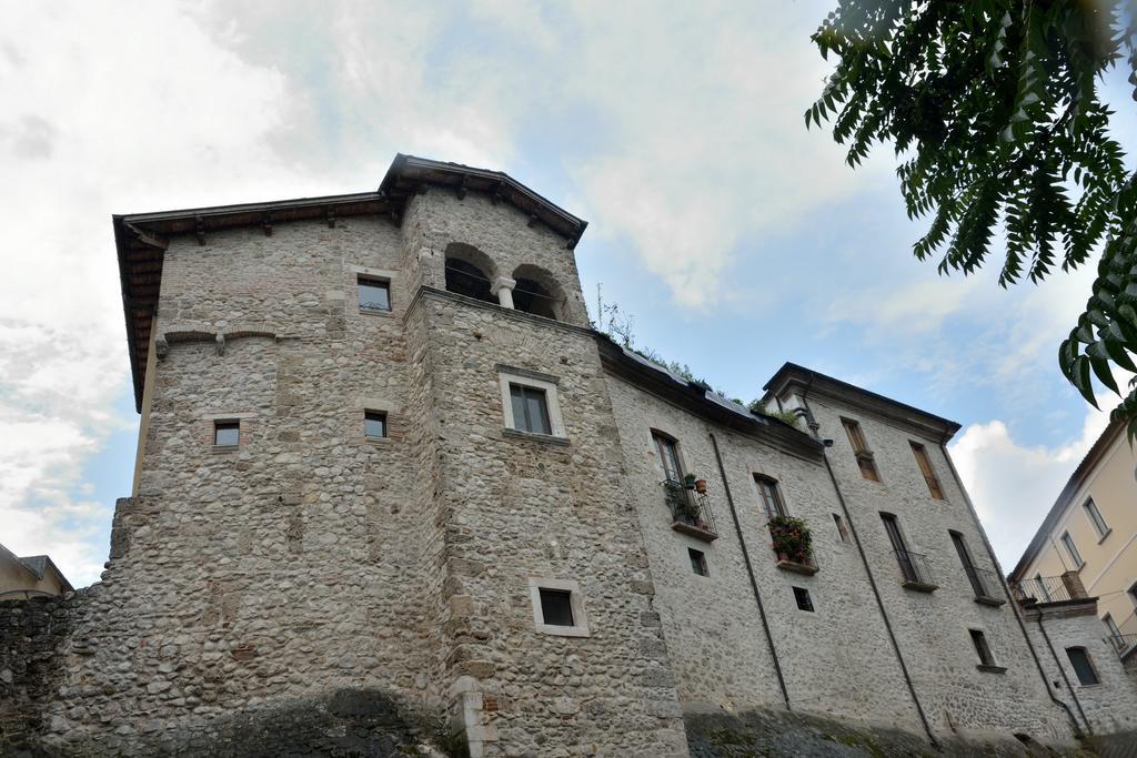 Residence La Piscina Isola del Gran Sasso dʼItalia Exteriör bild
