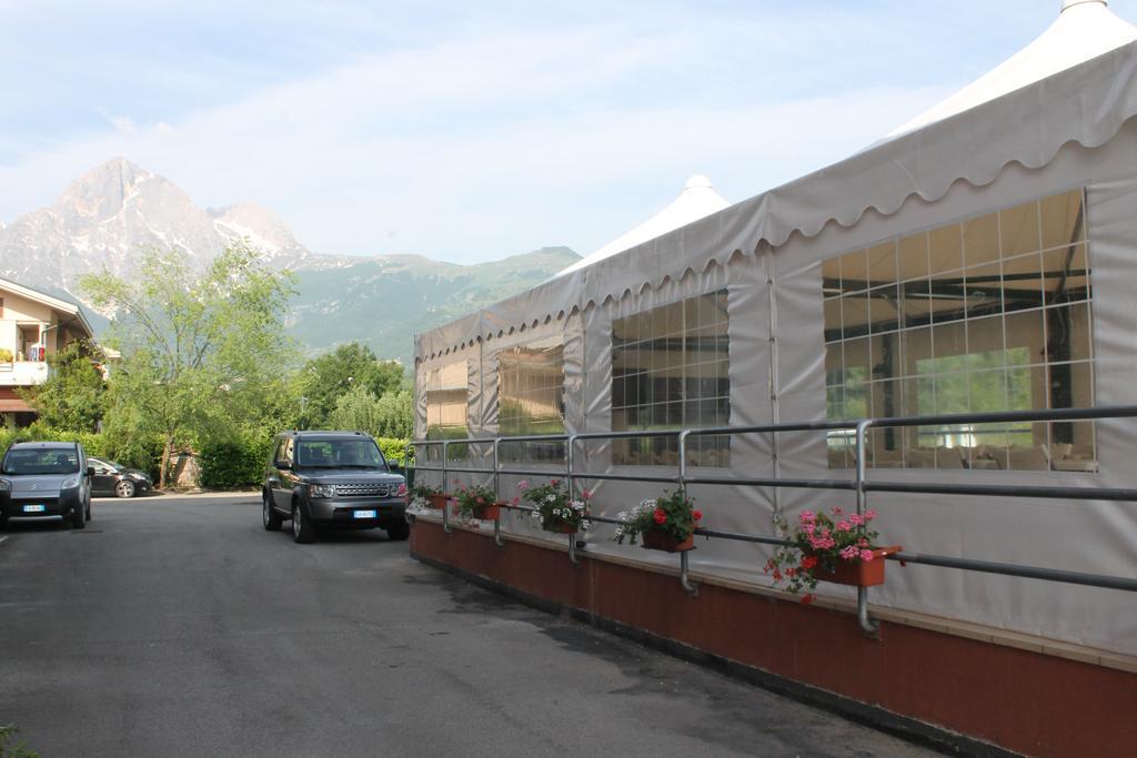 Residence La Piscina Isola del Gran Sasso dʼItalia Exteriör bild